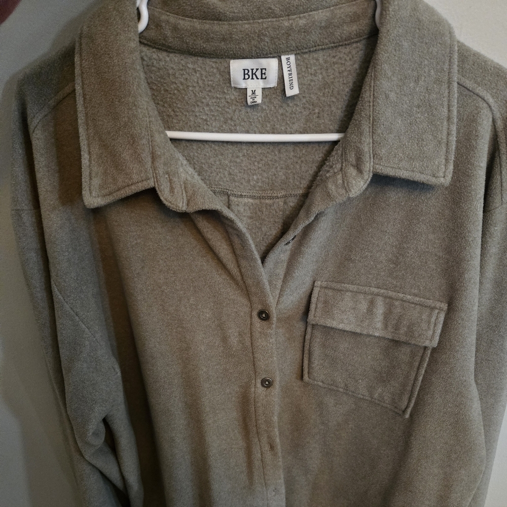 BKE Women's Button-Up Boyfriend Shirt